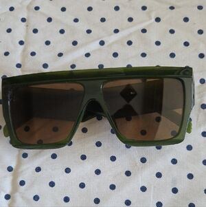 Elizabeth and James Olive Green Sunglasses